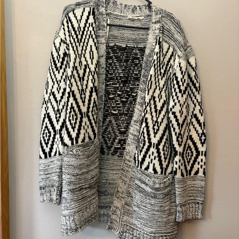 Elodie Monochrome Geometric Women's Cardigan